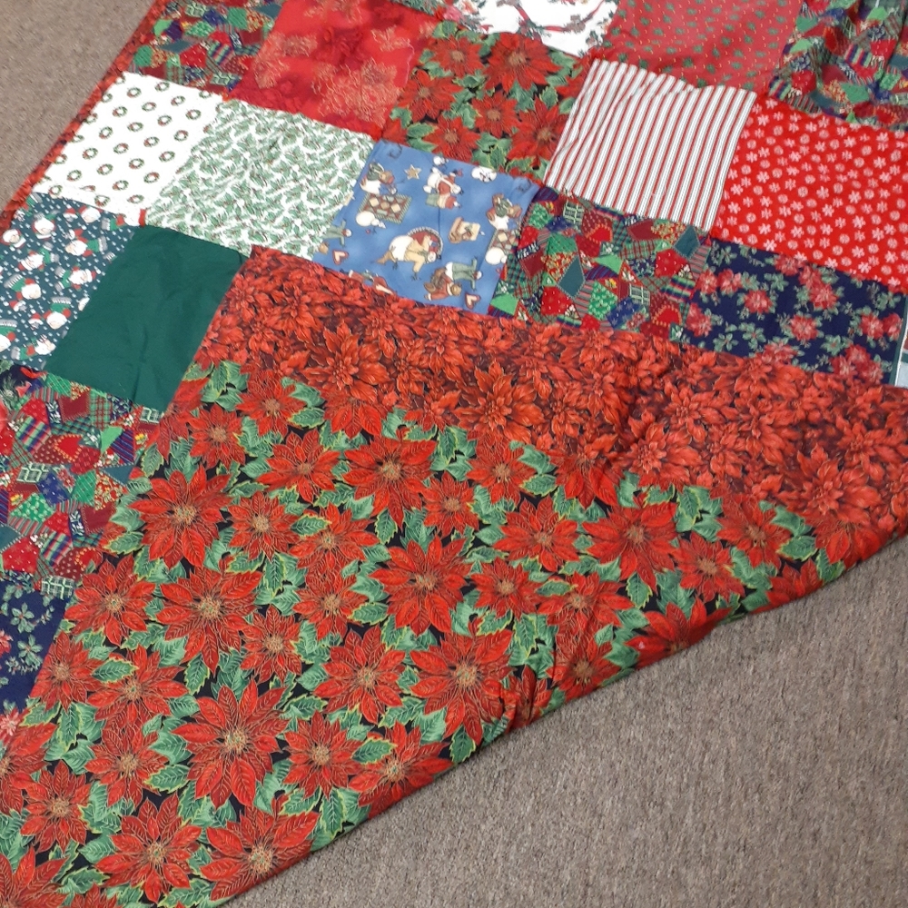 Homemade quilt - Picture 2 of 4